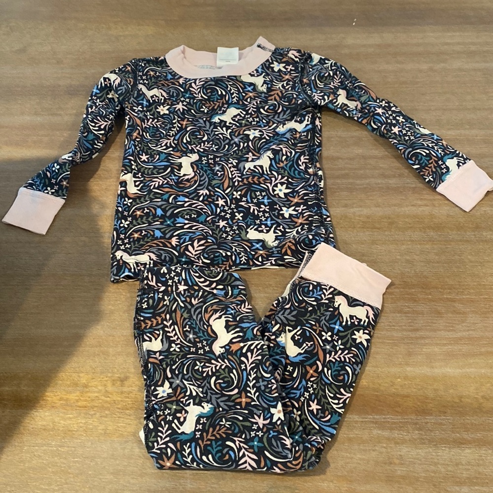 Size 3 hanna Anderson unicorn pajamas